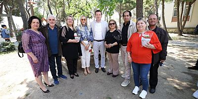 Başkan Bora Balcıoğlu ve Eşi Sena Balcıoğlu,'ndan Anneler Günü Kutlaması