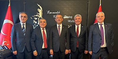 CHP'li Ramis Topal, CHP Genel Başkanı Özgür Özel'i ziyaret etti
