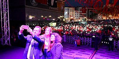 Gaziosmanpaşa'da 19 Mayıs, Emre Aydın Konseri İle Kutlandı
