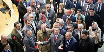 İBB Başkanı Ekrem İmamoğlu, Sarıyer Belediye Başkanı Mustafa Oktay Aksu’ya tebrik ziyaretinde bulundu.
