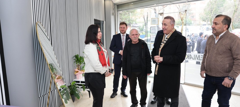 Abdurrahman Dursun Esnafla Buluştu: “Cumhuriyet Mahallemizde Pazar Bereketi Vardı”