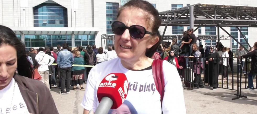 Adalet arayan aileler acılarını paylaşıyor, omuz omuza veriyor... Zehra Kınık'ın ölümüne neden olduğu Batın Barlasçeki'nin annesi Hasret Doğan: 15 aydır acı içinde kıvranıyorum