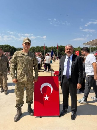 Adıyaman Dernekler Federasyonu Başkanı Hüseyin Sevinçtekin'den Duygusal Askerlik Mesajı