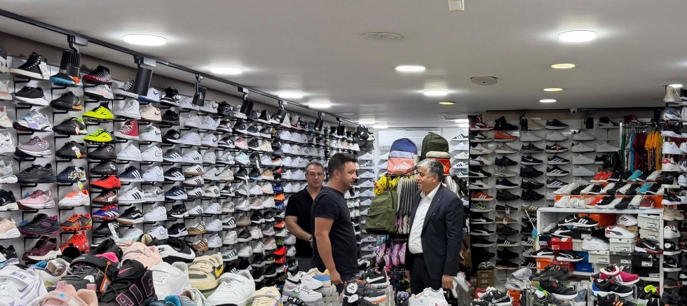 Ahmet Salmış Karlıtepe Mahallesi’nde Esnafla Buluştu