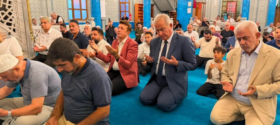 AK Parti Gaziosmanpaşa’da 25. Yıl İçin Mevlid ve Dua Programı