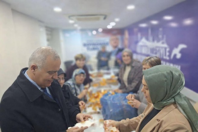 AK Parti Gaziosmanpaşa İlçe Başkanı Ergüneş, Kadın Kollarını Miraç Kandili Hazırlıkları İçin Ziyaret Etti