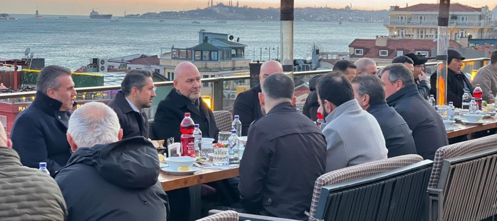 AK Parti İstanbul Milletvekili Süleyman Soylu’dan Ortaköy’de Esnafla İftar Buluşması