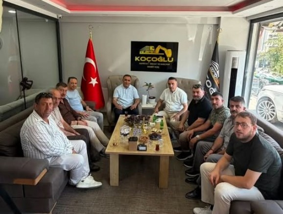 AK Parti Sultangazi İlçe Başkanı İmdat Kamacı'dan Umre Dönüşü Hanifi Koç'a Ziyaret