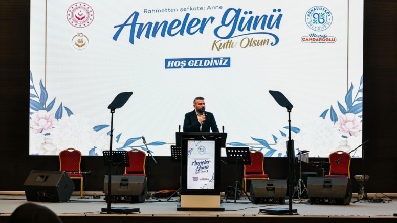 Arnavutköy’de Anneler Günü’nde Vefa Buluşması