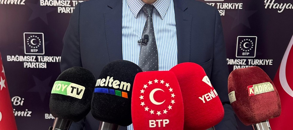 Bağımsız Türkiye Partisi (BTP) Sözcüsü Lütfullah Önder yeni anayasa tartışmalarını değerlendirdi.