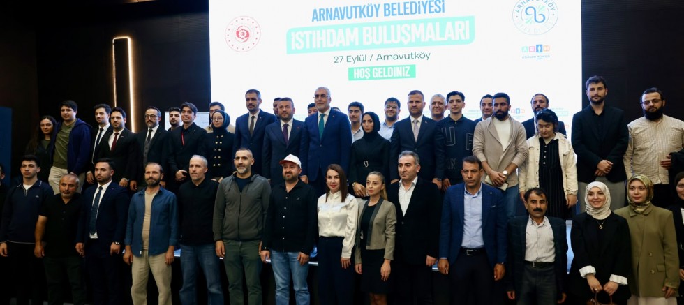 Bakan Işıkhan Arnavutköy Belediyesi’nin İstihdam Çalışmaları Kapsamında Üreten Gençlerle Buluştu