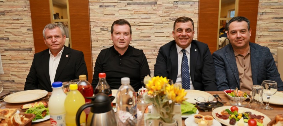 Başkan Balcıoğlu, CHP İlçe Örgütü iftarına katıldı