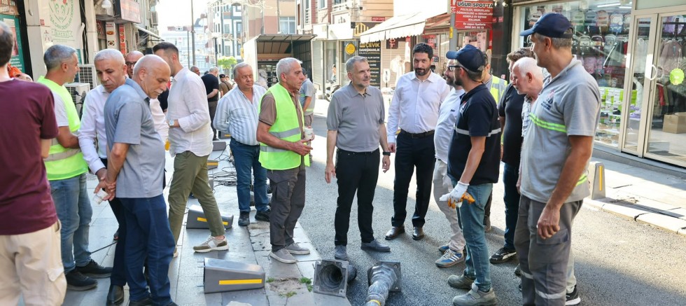 Başkan Vekili Akın, Bağlar Caddesi’ndeki yenileme çalışmalarını yerinde inceledi