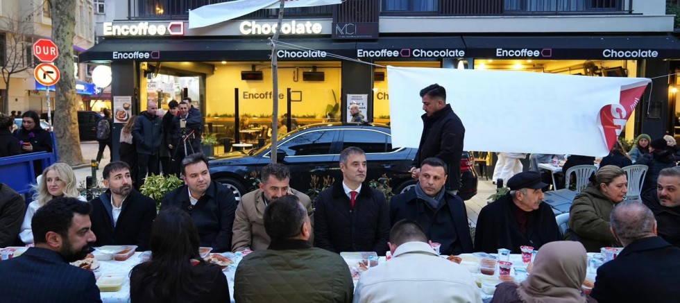 Beşiktaş’ta Sokak İftarı: Birlik ve Bereket Sofrası