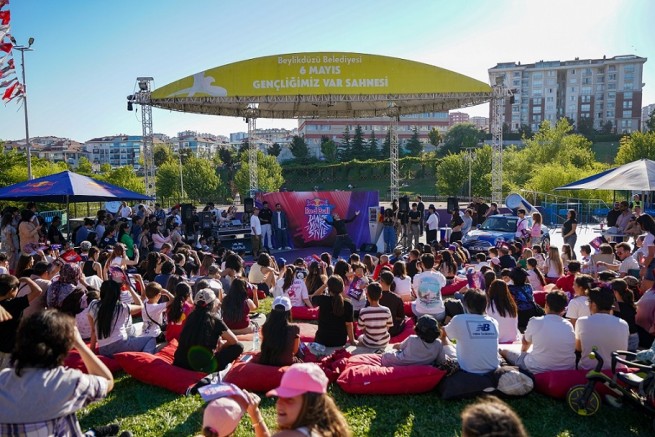 “Beylikdüzü’ne her geldiğimizde çok büyük bir neşeyle karşılanıyoruz”