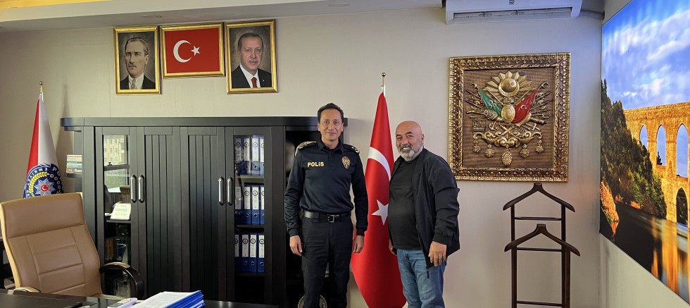 Bülent Çavuş’tan Arınç Çevik’e Hayırlı Olsun Ziyareti