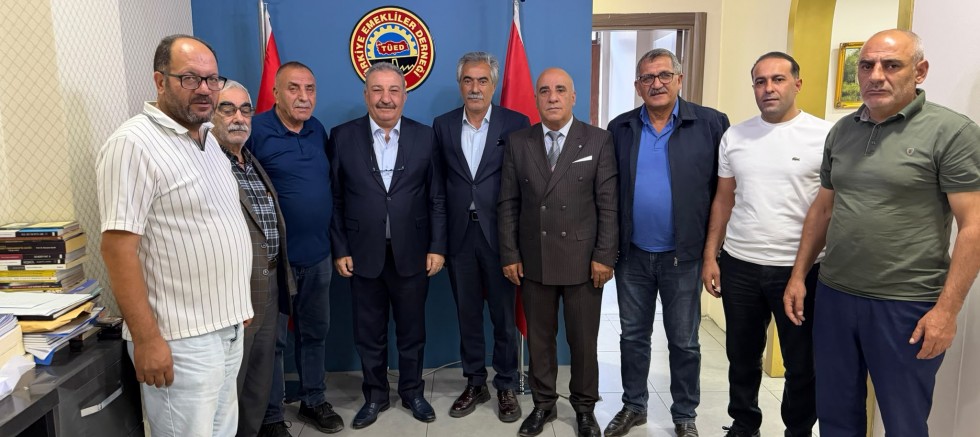 CHP Ağrı’da Saha Mesaisini Sürdürüyor: Bu Kez Emeklilerin Sorunları Dinlendi