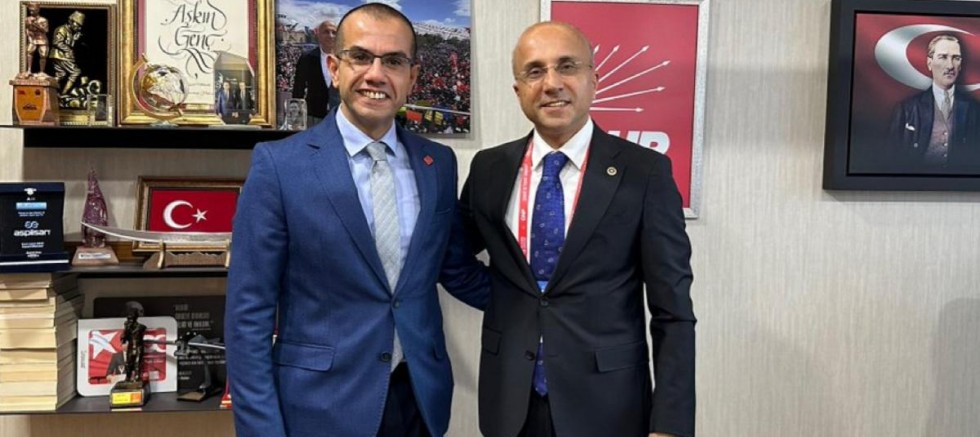 CHP’de Nepotizm Tartışması: Aşkın Genç’in Paylaşımı Gözlerden Kaçmadı 