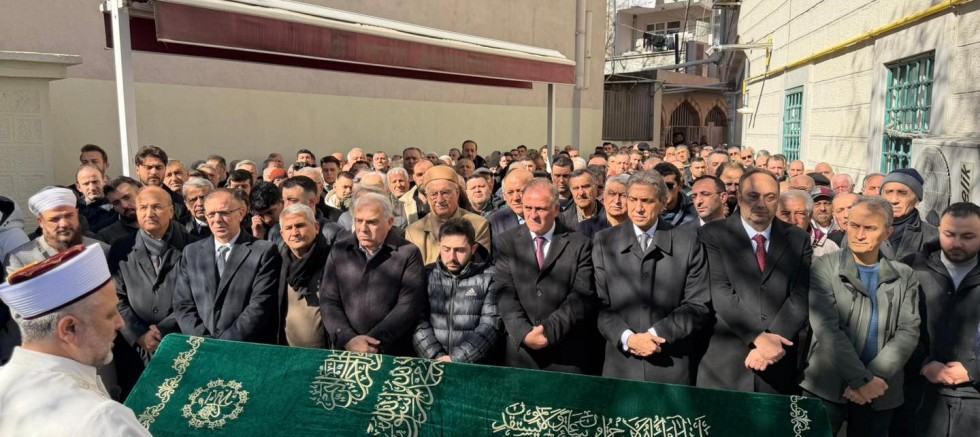 CHP İstanbul İl Sekreteri Soner Özimer, Mustafa Cabbaroğlu’nun Cenaze Namazına Katıldı