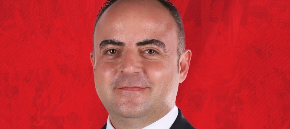 CHP'li Melih Yıldız'dan Eczacıbaşı Dynavit ve VakıfBank'a tebrik