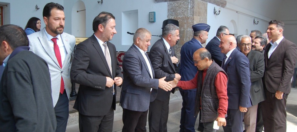 CHP’li Ramis Topal, Merzifon’da İlçe Protokolü ile Bayramlaştı