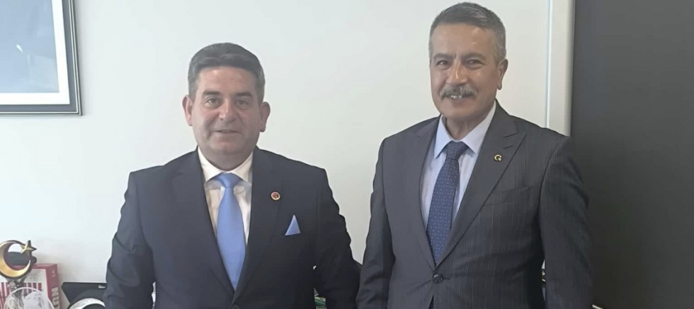 CHP’li Sultangazi Belediye Meclis Üyesi Nejmi Can’dan Metin Alper’e Ziyaret