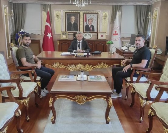 Ensar Acar’dan Eyüpsultan Kaymakamı Arslan Yurt’a Ziyaret
