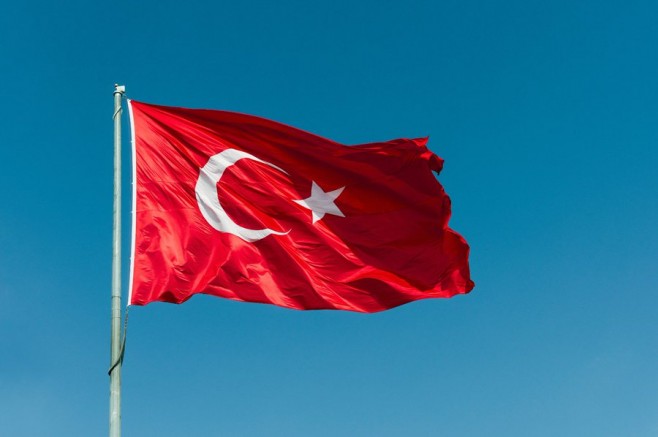 Evsal İsa Yucak’tan Türk Bayrağına Yapılan Hain Saldırıya Sert Tepki