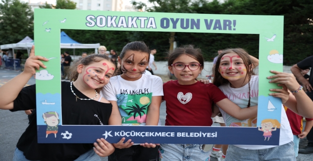 “3. GELENEKSEL SOKAKTA OYUN VAR” IN İLK GÜNÜNE BÜYÜK İLGİ