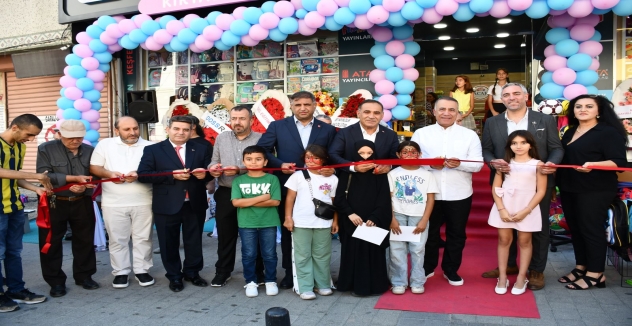 Acar Kırtasiye Görkemli Bir Törenle Açıldı