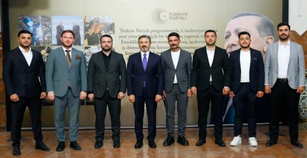 Adıyaman Dernekler Federasyonu Gençlik Kolları'ndan Bakan Yardımcısı Ahmet Aydın'a Ziyaret