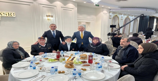 AK Parti Sultangazi’den Şehit Aileleri ve Gazilerle “Büyük Aile Sofrası” İftarı