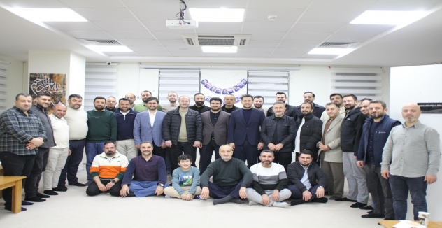 AK Parti Sultangazi Gençlik Kolları’ndan Eski Teşkilatlarla İftar Buluşması