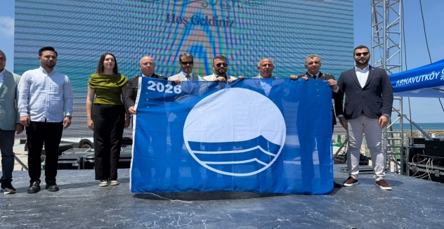 Arnavutköy'ün Mavi Bayraklı Karaburun Sahili, İstanbul'un Yeni Gözdesi