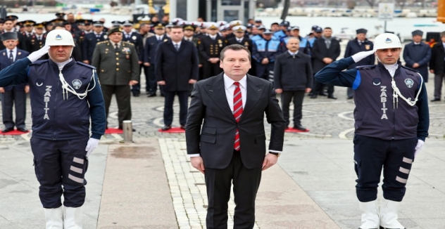 Başkan Balcıoğlu, 18 Mart nedeniyle çelenk sunma törenine katıldı