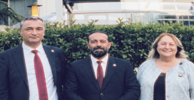 Serdar Yılmaz, CHP Genel Merkezi’nde Müslim Sarı ve Ayten Gülsever ile Görüştü