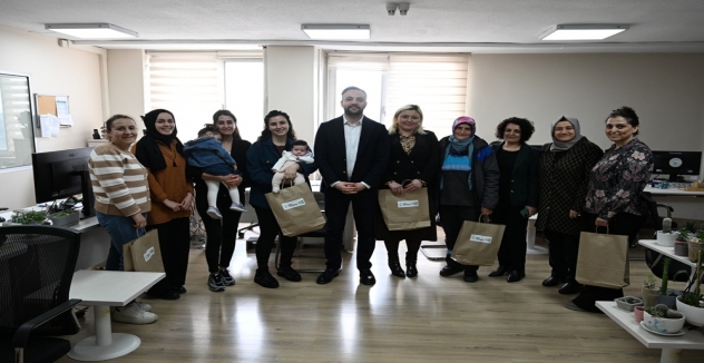 BAŞKAN VEKİLİ ERAY KARADENİZ, PERSONELİN 8 MART DÜNYA KADINLAR GÜNÜ’NÜ KUTLADI