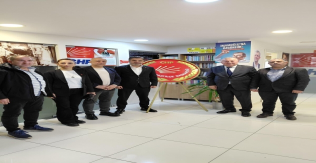 Cemal Enginyurt’tan Sultangazi İlçe Başkanlığına Ziyaret