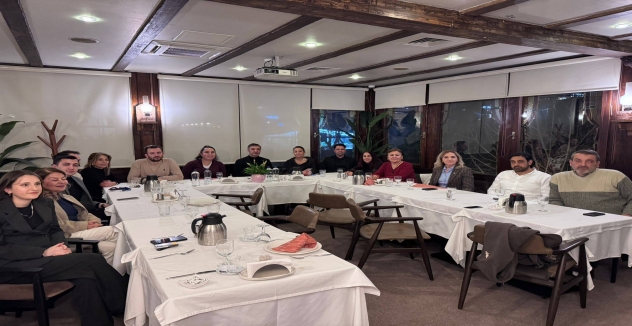 CHP Beşiktaş İlçe Başkanı Mehmet Arslan Ramazan’ın İlk Gününde İlçe Yöneticileriyle İftarda Buluştu