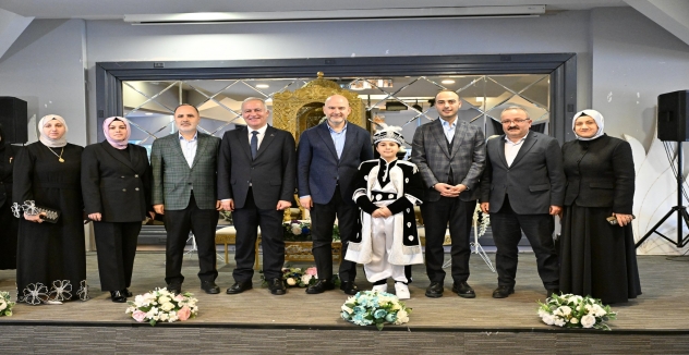 Gaziosmanpaşa Belediye Başkan Vekili Eray Karadeniz, Ali Osman’ın Sünnet Merasimine Katıldı