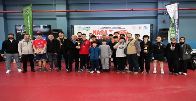 “Gaziosmanpaşa’da 23 Nisan Coşkusu Masa Tenisiyle Taçlandı”