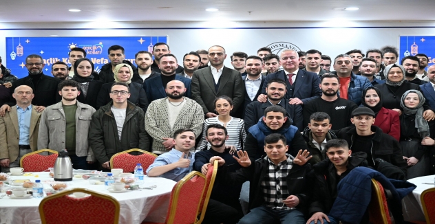 Gaziosmanpaşa’da Gençlik Kolları Sahur Programına Katılım
