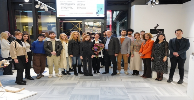 GENÇ SANATÇILARIN ÖZGÜN ESERLERİ BEYOĞLU’NDA SANATSEVERLERLE BULUŞTU