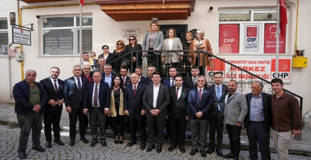 Gökan Zeybek ve Belediye Başkanları, 7 Haziran’daki Seçimler Öncesi Gümüşhane Tekke’de Yurttaşları Ziyaret Etti