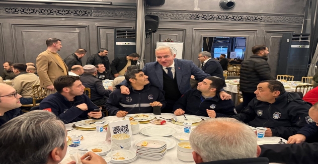 İsmail Ergüneş ve Eray Karadeniz İftar Programında Belediye Çalışanlarıyla Buluştu