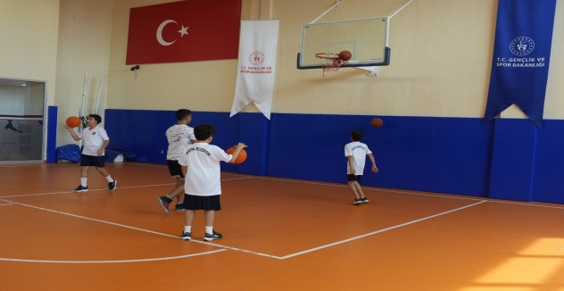 Kartal Belediyesi'nde Çocuklar İçin Spor Branş Eğitimleri Başladı