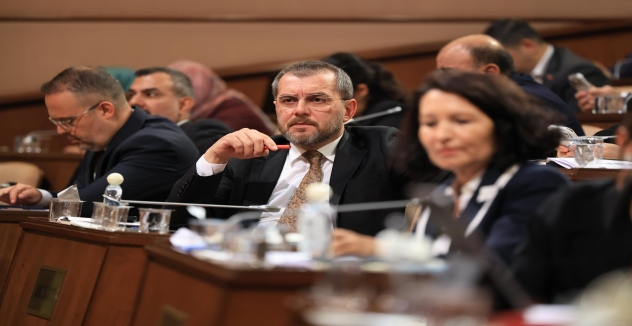 Murat Türkyılmaz’dan İBB Meclisi’ndeki Tartışmaya İlişkin Açıklama: “Eksik Bırakılan Hakikati İfade Etmek Sorumluluktur”