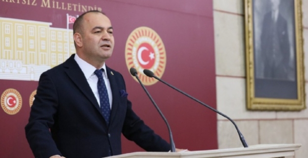 Özgür Karabat, 