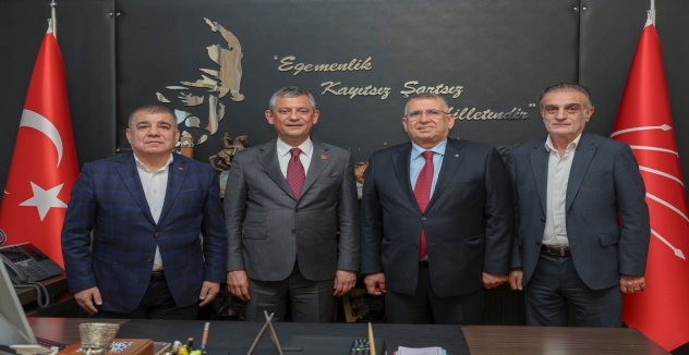 Ramis Topal’dan CHP Lideri Özgür Özel’e Ziyaret: “Kararlı Mücadelemizi Sürdüreceğiz”