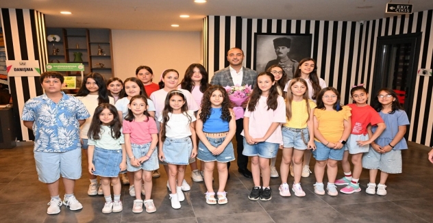 SANAT AKADEMİSİ YIL SONU ŞENLİĞİ BÜYÜK İLGİ GÖRDÜ